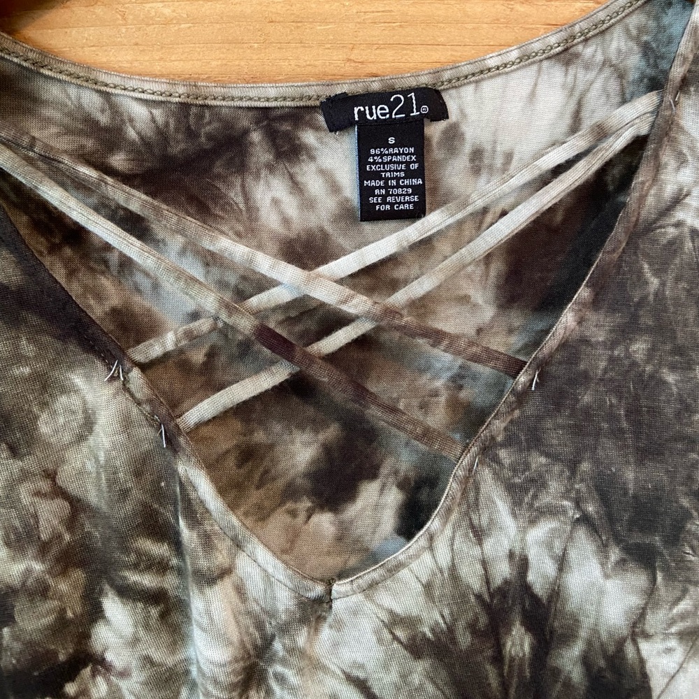 Two for One - Rue21 Strappy Tie Dye Tees - Picture 10 of 10